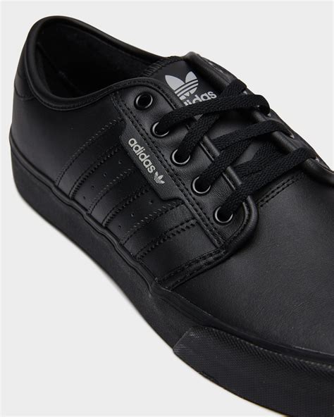 black Adidas shoes men